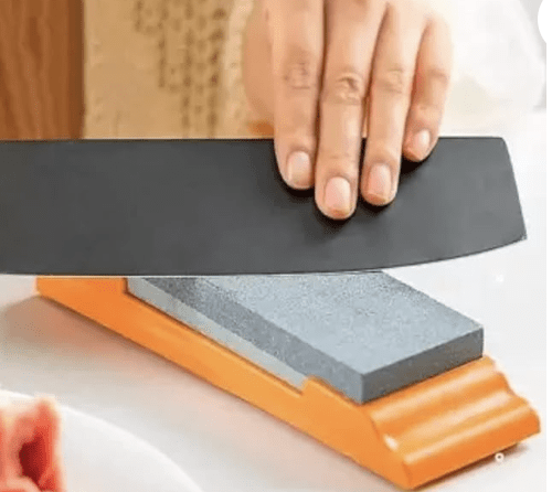 Sharpening Stone Double-Sided Carborundum Whetstone with Plastic Base and Non-Skid Bottom - Image 3